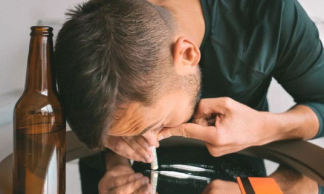 Bekrist&aacute;lyozva &ouml;ssze-vissza verte &eacute;lett&aacute;rs&aacute;t a kecskem&eacute;ti f&eacute;rfi