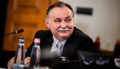 Gajdos L&aacute;szl&oacute;: &ldquo;Nagyon szeretn&eacute;m, ha p&eacute;ld&aacute;ul szilveszterkor nem lenne tűzij&aacute;t&eacute;k&rdquo;