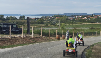 Rot&aacute;ci&oacute;s kap&aacute;val ker&uuml;lt&eacute;k k&ouml;rbe a Balatont