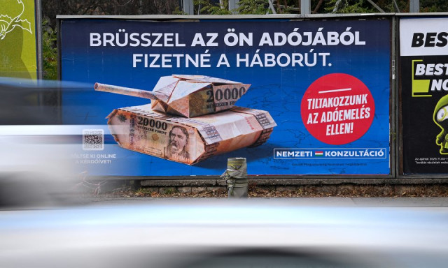 Nyomoznak a &bdquo;Tisza-ad&oacute;r&oacute;l&rdquo; sz&oacute;l&oacute; 12 milli&aacute;rd forintos nemzeti konzult&aacute;ci&oacute; miatt