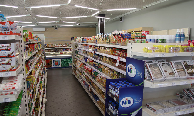 Az &aacute;rr&eacute;stop miatt rengeteg kisbolt k&eacute;nyszer&uuml;lt bez&aacute;r&aacute;sra - Mutatjuk, hogy mennyi az egyes megy&eacute;kben