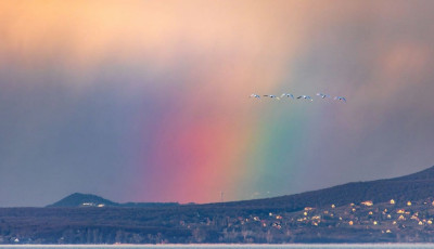 Nem nyugszik az időj&aacute;r&aacute;s - Eső, sz&eacute;l &eacute;s zivatar j&ouml;het a h&eacute;t elej&eacute;n