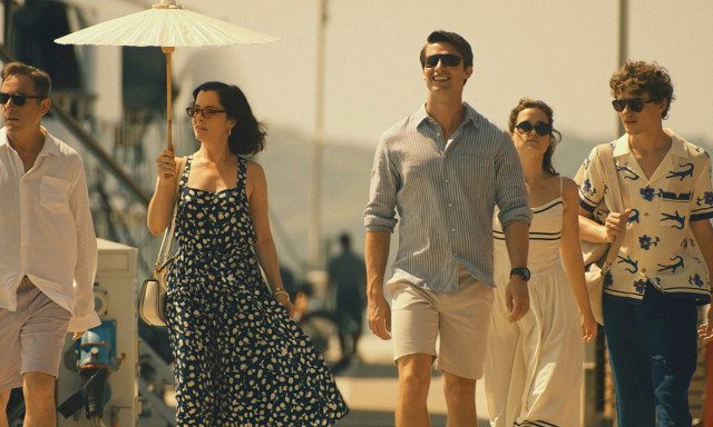 Szt&aacute;rpar&aacute;d&eacute; A Feh&eacute;r L&oacute;tusz folytat&aacute;s&aacute;ban - Vil&aacute;gszt&aacute;rok csatlakoznak a 4. &eacute;vadhoz