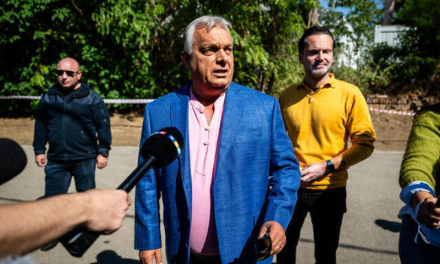 Kisziv&aacute;rgott Orb&aacute;n Viktor k&ouml;tcsei besz&eacute;de: &bdquo;A halottakat el kell temetni. A t&eacute;nylegeseket t&eacute;nylegesen, akik pedig el&aacute;rultak benn&uuml;nket, azokat meg a lelk&uuml;nkben&rdquo;