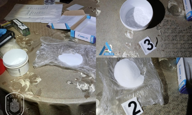 A b&aacute;csalm&aacute;si d&iacute;ler csal&aacute;d női tagjai folytatt&aacute;k a ter&iacute;t&eacute;st, miut&aacute;n a csal&aacute;dfőt lecsukt&aacute;k