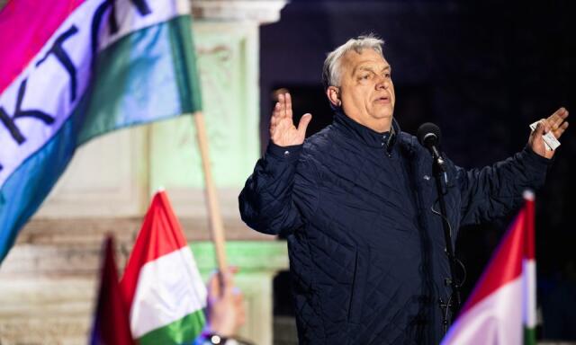 Orb&aacute;n Viktor orsz&aacute;gj&aacute;r&aacute;sra indul, de a nagyk&ouml;z&ouml;ns&eacute;g el&eacute; nem &aacute;ll ki