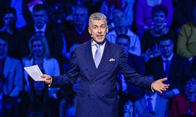 R&aacute;kay Philip&eacute;k k&eacute;tnapos fizetős Digit&aacute;lis Polg&aacute;ri K&ouml;r -t&aacute;bort szerveznek