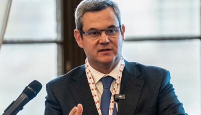 Tak&aacute;cs P&eacute;ter szerint a Partiz&aacute;n f&eacute;lmilli&aacute;rdos t&aacute;mogat&aacute;s&aacute;nak a k&oacute;rh&aacute;zakn&aacute;l lenne a helye