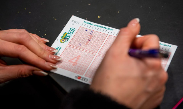 H&eacute;t milli&aacute;rd forint - Szilveszterkor sorsolj&aacute;k az &Ouml;t&ouml;slott&oacute; eddigi legnagyobb főnyerem&eacute;ny&eacute;t