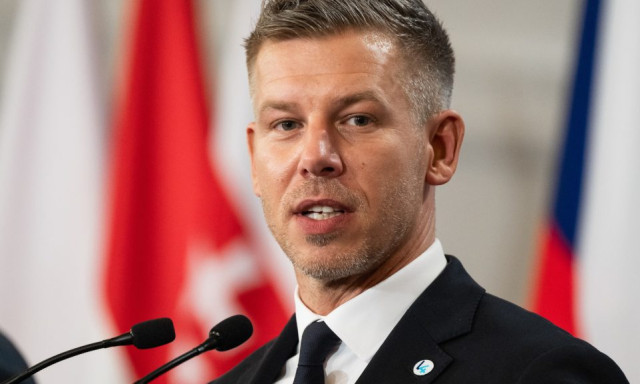 Magyar P&eacute;ter: elindul a 100 ezer forintos iskolakezd&eacute;si t&aacute;mogat&aacute;s - Mutatjuk, kik jogosultak r&aacute;