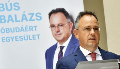 &Uacute;jabb fordulat az NKA-botr&aacute;nyban: letart&oacute;ztatn&aacute;k a hat őrizetbe vett tisztviselőt