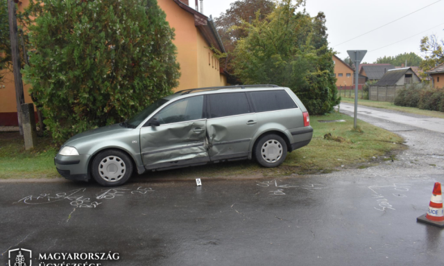 Jogsi n&eacute;lk&uuml;l karambolozott, azt&aacute;n sim&aacute;n elhajtott a helysz&iacute;nről