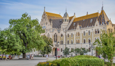 K&eacute;t Borsod-Aba&uacute;j-Zempl&eacute;n v&aacute;rmegyei v&aacute;laszt&oacute;ker&uuml;letben 10-10 jel&ouml;lt indul