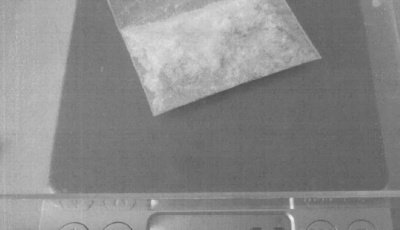Post&aacute;n rendelte a kokaint &eacute;s az ecstasyt a kecskem&eacute;ti f&eacute;rfi