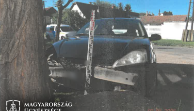 K&eacute;tszer is megl&oacute;gott a rendőr&ouml;k elől a jogos&iacute;tv&aacute;ny n&eacute;lk&uuml;li sofőr &ndash; m&aacute;sodj&aacute;ra m&aacute;r balesetet is okozott a kiskunhalasi &aacute;mokfut&oacute;