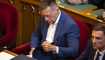 13 perc v&eacute;gigg&ouml;rgetni a list&aacute;t, akiket a Magyarorsz&aacute;g Korm&aacute;nya Facebook oldal letiltott