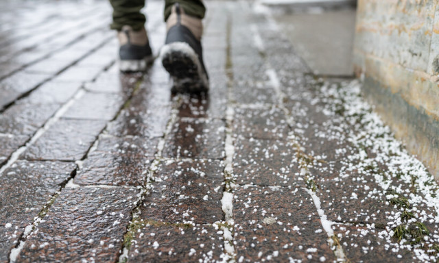 Fagyos levegő &eacute;rkezik, t&ouml;bb megy&eacute;re figyelmeztet&eacute;st adtak ki