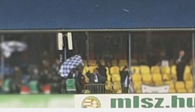 Biztons&aacute;gi őr&ouml;ket b&aacute;ntalmazott egy d&uuml;h&ouml;s vend&eacute;gszurkol&oacute; Tiszak&eacute;csk&eacute;n - VIDE&Oacute;