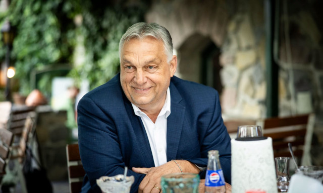 Orb&aacute;n: Hank&oacute; egy hős, az eur&oacute; megszor&iacute;t&aacute;sokat hoz, az EU meg fog szűnni