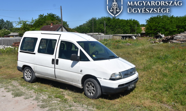 Jogsi sosem volt, r&aacute;ad&aacute;sul kamu rendsz&aacute;mmal &eacute;s menek&uuml;l&eacute;ssel tet&eacute;zte a bajt Kiskunhalason