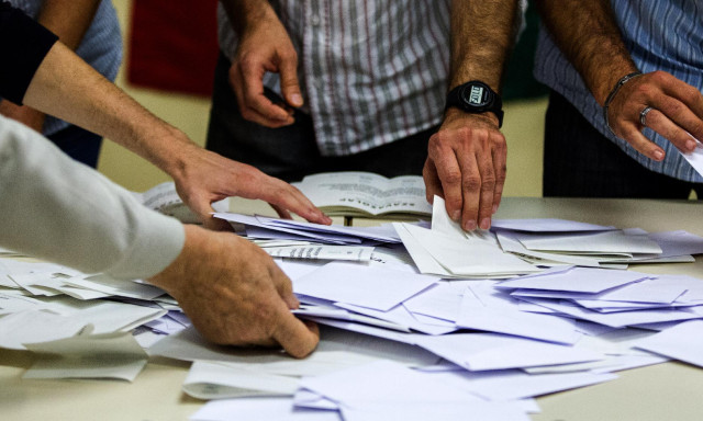 V&aacute;laszt&aacute;s 2026 - P&aacute;rhuzamos szavazatsz&aacute;ml&aacute;l&aacute;ssal k&eacute;sz&uuml;l a Tisza