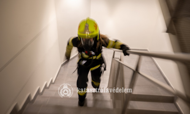 Dobog&oacute;s helyez&eacute;sek az orsz&aacute;gos l&eacute;pcsőfut&oacute;-bajnoks&aacute;gon