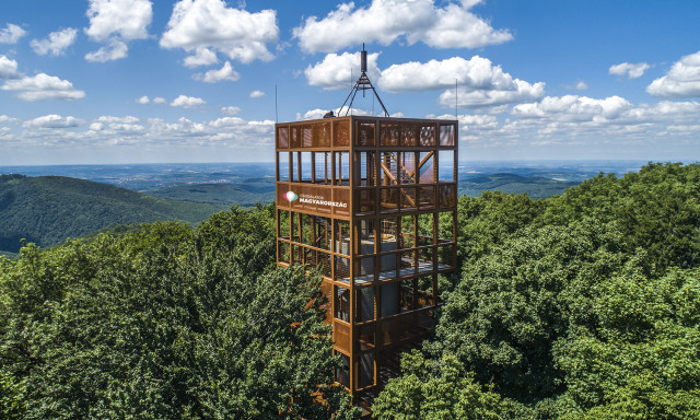 Ez a kil&aacute;t&oacute; lett az &eacute;v kedvence &ndash; f&ouml;l&eacute;nyes győzelem a 2025-&ouml;s &Eacute;v Kil&aacute;t&oacute;ja szavaz&aacute;son